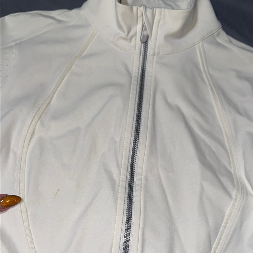 Lululemon Sleek Essentials Jacket
Cream/White size 8 - Picture 9 of 17